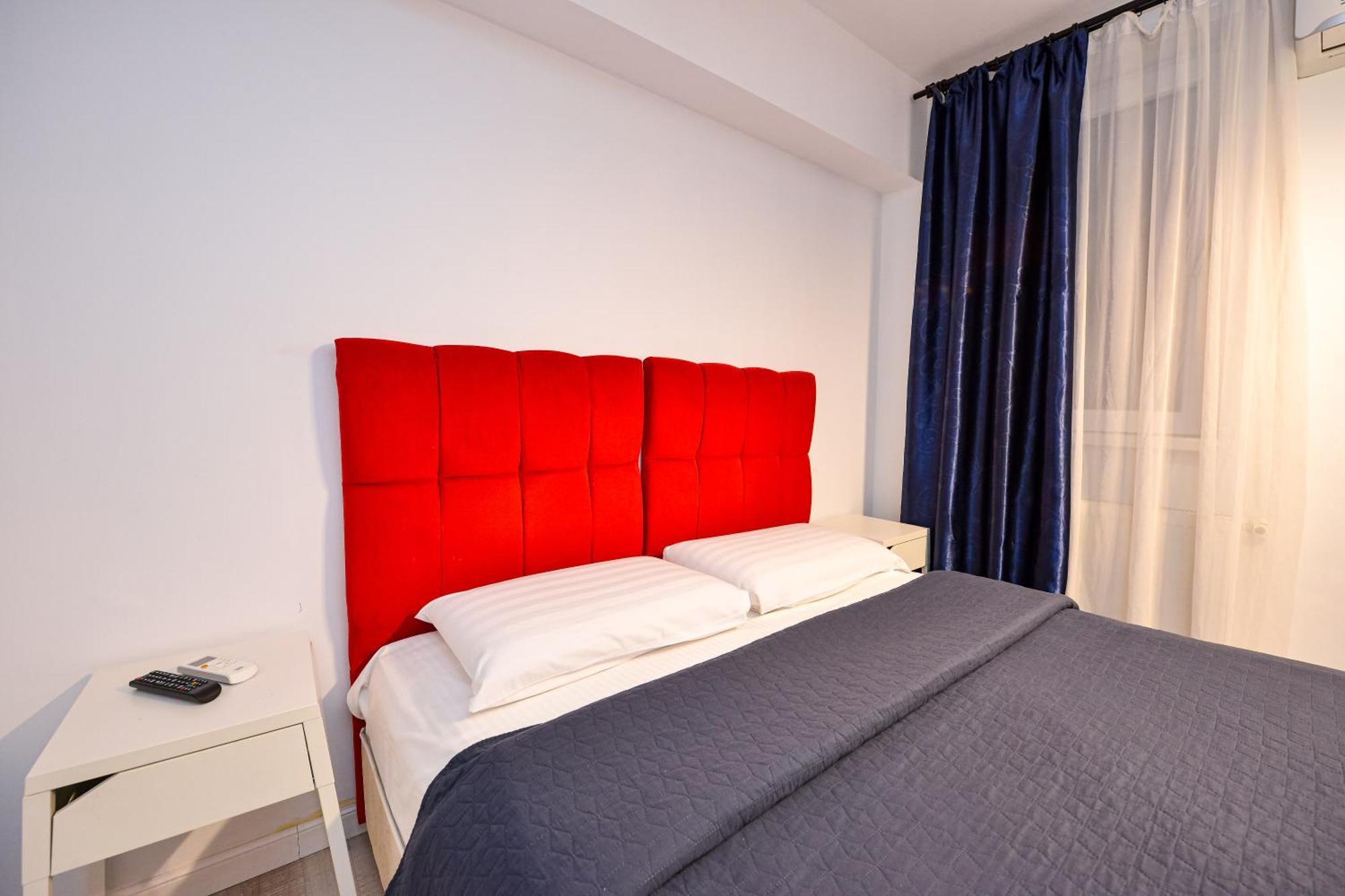 Dracula Adventure Tours Accommodation Boekarest Buitenkant foto