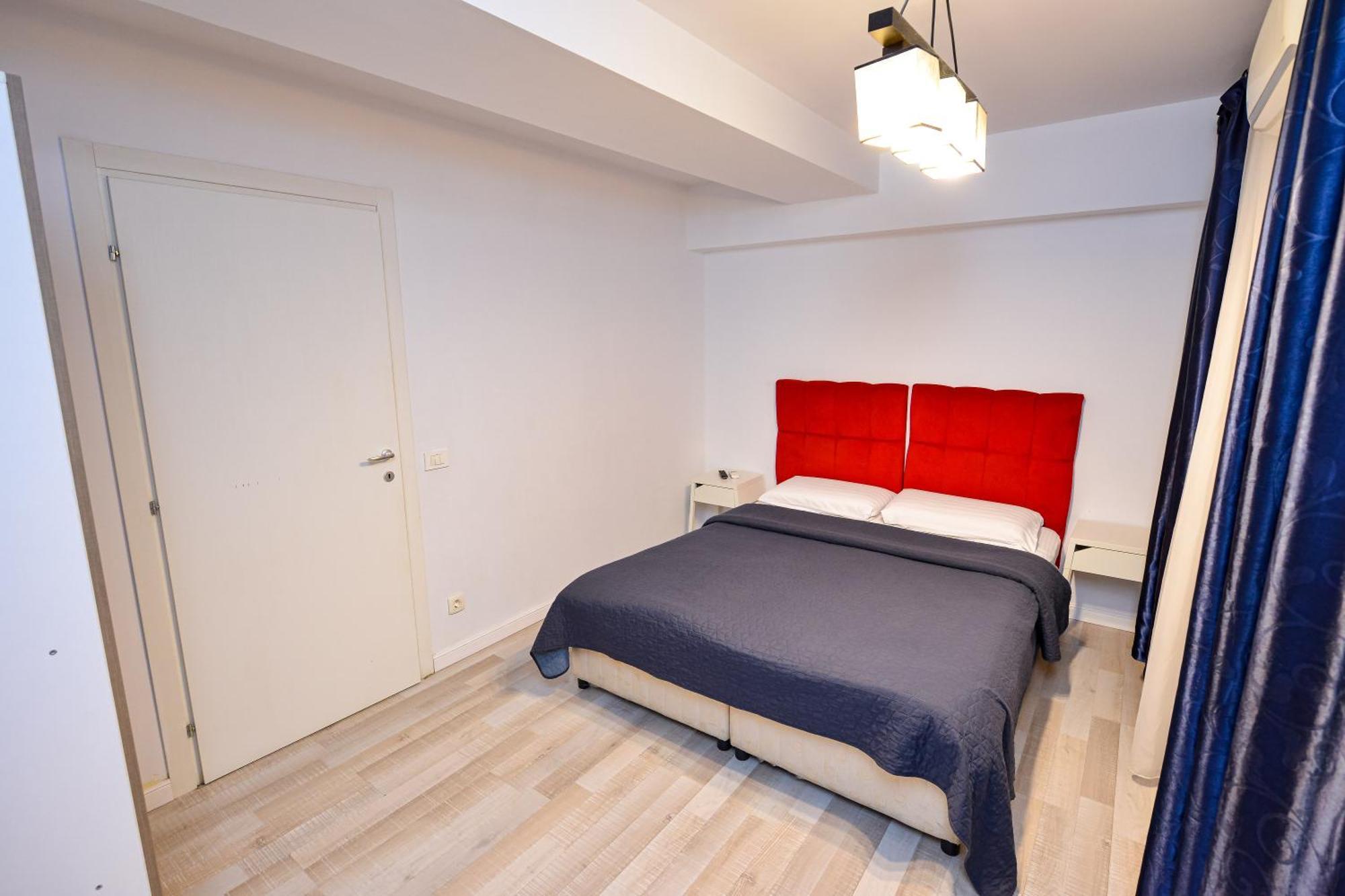 Dracula Adventure Tours Accommodation Boekarest Buitenkant foto