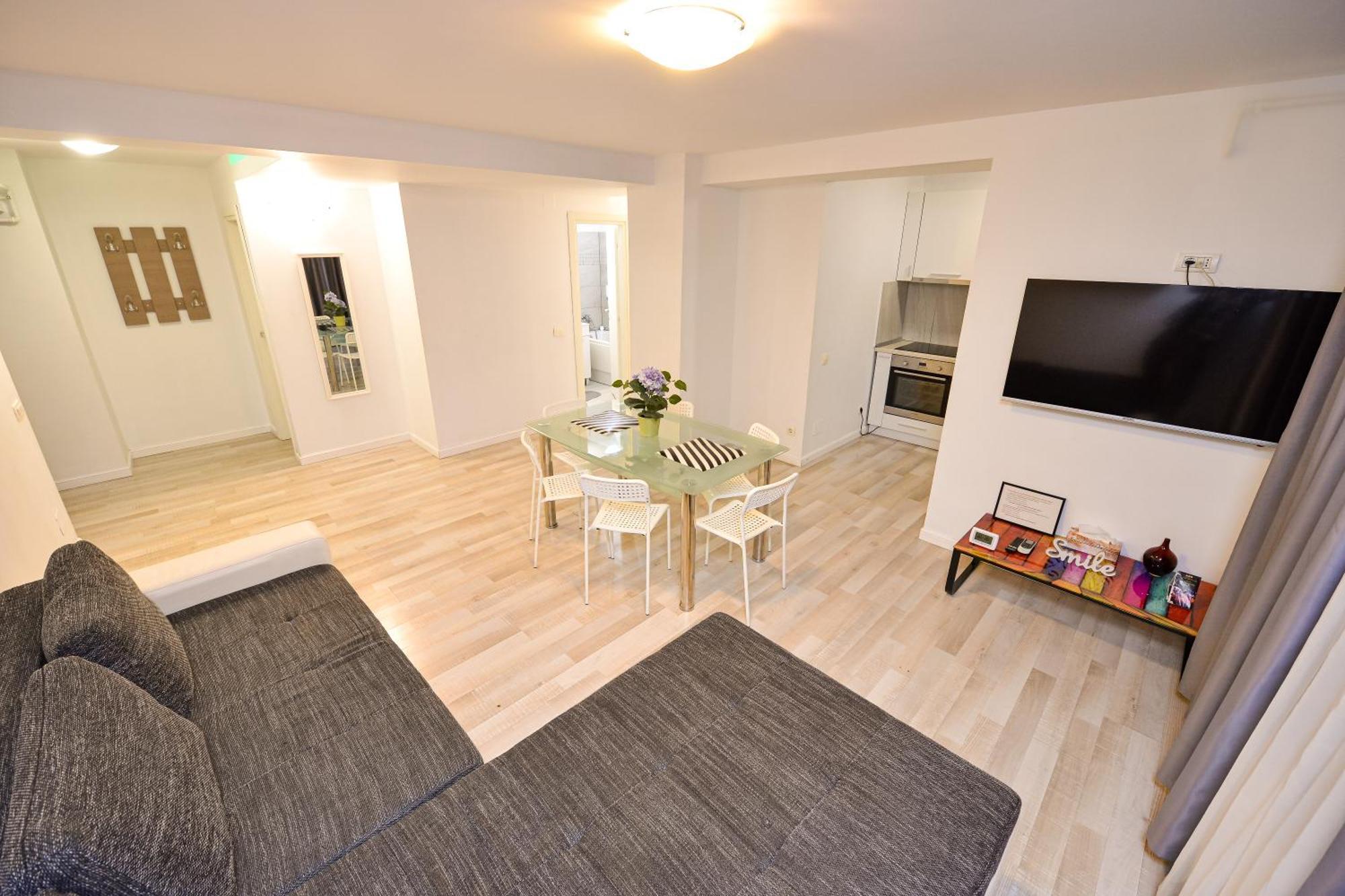 Dracula Adventure Tours Accommodation Boekarest Buitenkant foto