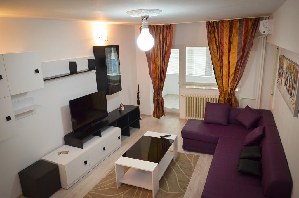 Dracula Adventure Tours Accommodation Boekarest Buitenkant foto